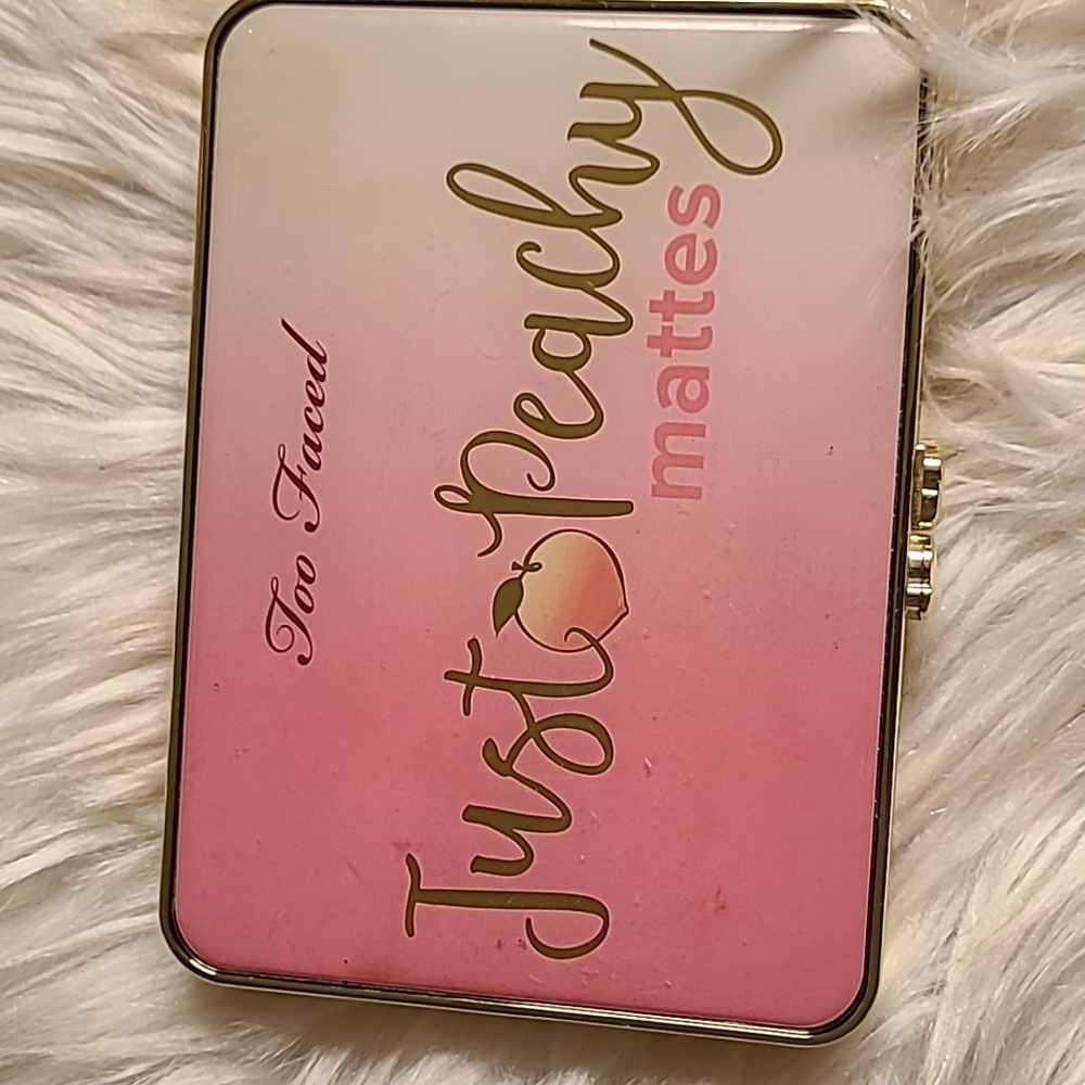 COPY - Too faced Just Peachy palette for sale
